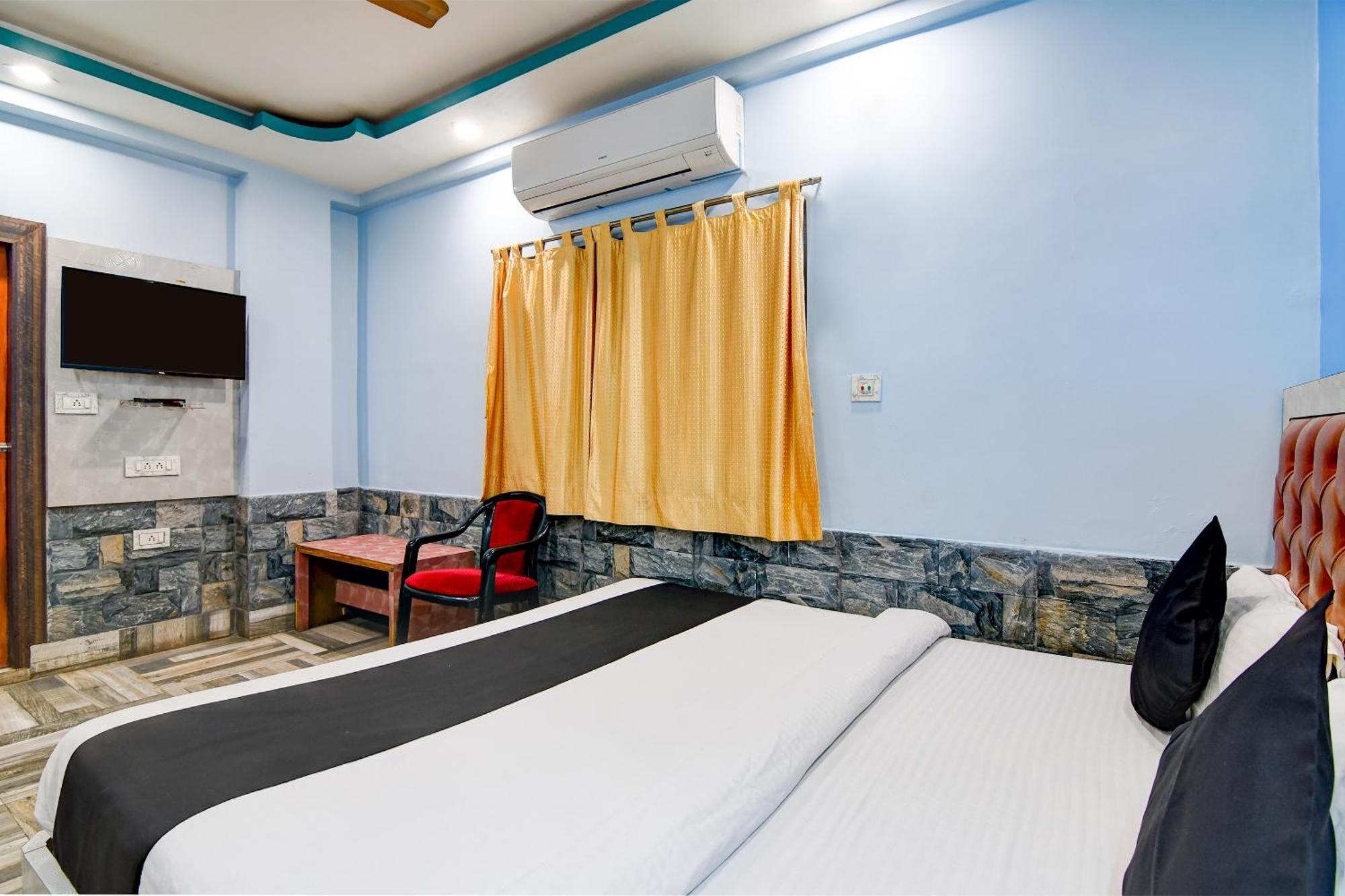Hotel Brill A G Star 500m From International Airport